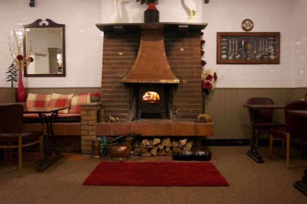Wayford Bridge Country house *