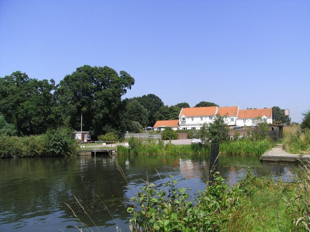 Wayford Bridge Country house